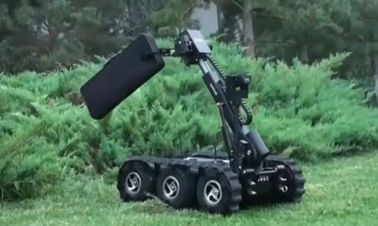 Explosivo que maneja los equipos de herramienta del Eod con pilas con el cuerpo del robot móvil